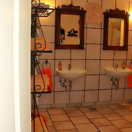 Ferienhaus Kutscherhaus Casa Chabeli - Berlin, Max 11 Personen