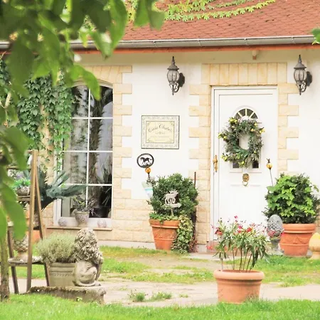 Ferienhaus Kutscherhaus Casa Chabeli - Berlin, Max 11 Personen Holiday home Berlin