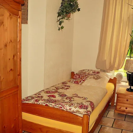 Ferienhaus Kutscherhaus Casa Chabeli - Berlin, Max 11 Personen Holiday home *
