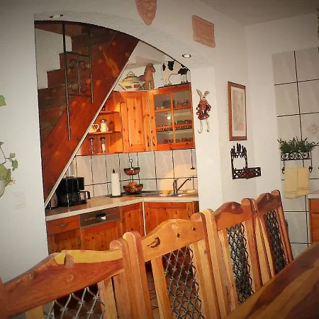 Ferienhaus Kutscherhaus Casa Chabeli - Berlin, Max 11 Personen Berlin