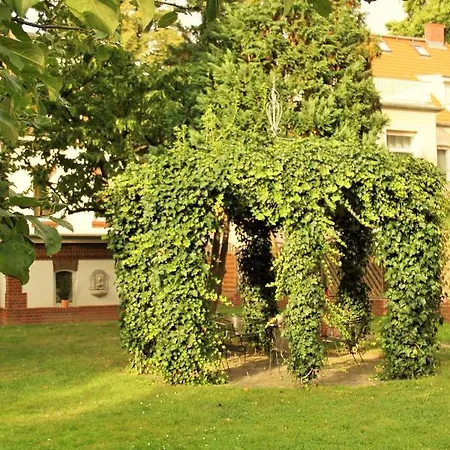 Ferienhaus Kutscherhaus Casa Chabeli - Berlin, Max 11 Personen Holiday home *
