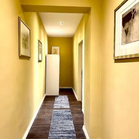 Apartment Schoenes Grosses Im Zentrum Berlins Berlin