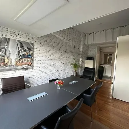 Business In Apartment