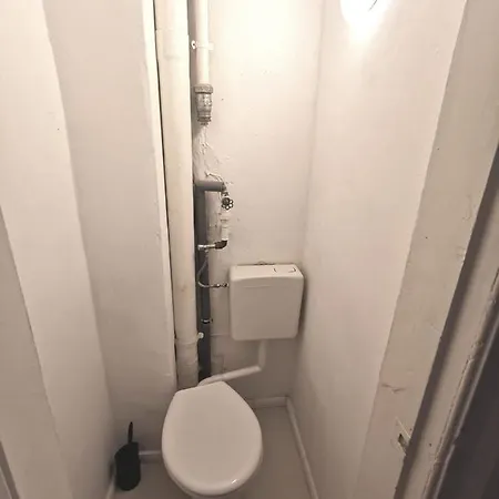 Apartment Schoene Unterkunft In Prenzlauer-berg *