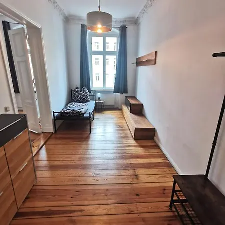Schoene Unterkunft In Prenzlauer-berg *