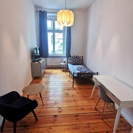 Schoene Unterkunft In Prenzlauer-berg Apartment