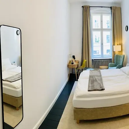 Homestay Serviced Im Herzen Berlin's