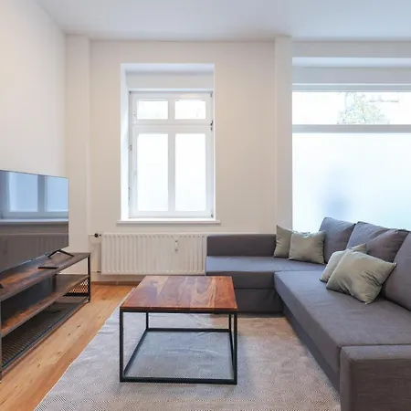 Neue 2-zi-apartment 15 Min Entfernung Zum Hbf Und Brandenburger Tor Apartment Berlin