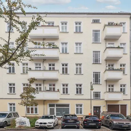 Apartment Neue 2-zi-apartment 15 Min Entfernung Zum Hbf Und Brandenburger Tor