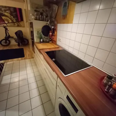 Apartment Tolle Private 2-zimmer Im Szene Berlin-friedrichshain
