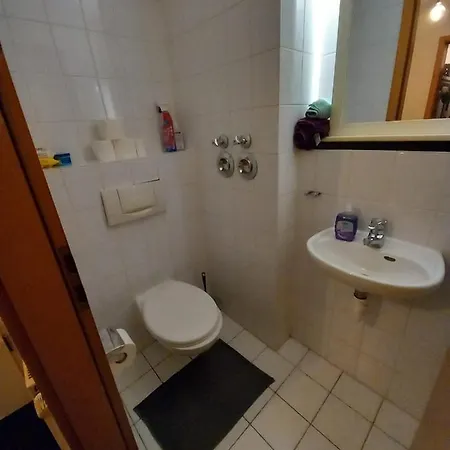 Tolle Private 2-zimmer Im Szene Berlin-friedrichshain Apartment