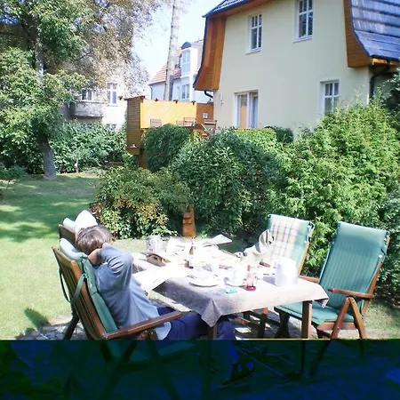 Town-villa, Apartment, Living With Big Sofa Bed , 2 Bedroom, 1kitchen, 1bathroom, 1 Office, 1 Garden