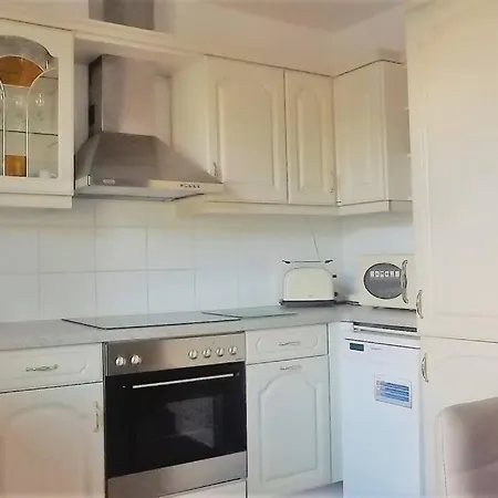 Town-villa, Apartment, Living With Big Sofa Bed , 2 Bedroom, 1kitchen, 1bathroom, 1 Office, 1 Garden Berlin