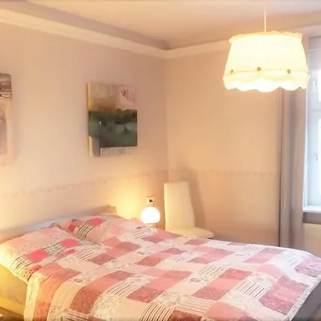 Town-villa, Apartment, Living With Big Sofa Bed , 2 Bedroom, 1kitchen, 1bathroom, 1 Office, 1 Garden Apartment Berlin