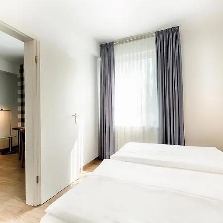 Hotel Enjoy City Messe 3*