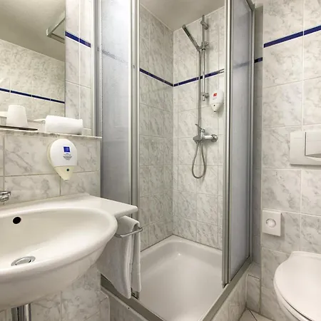 Hotel Enjoy City Messe 3*