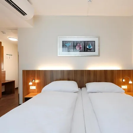 Hotel Berlin-mitte 3*