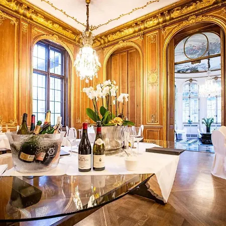 Schlosshotel Berlin 호텔 5*