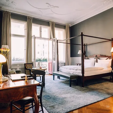 Henri Kurfuerstendamm Hotel 4*