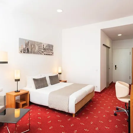 Hotell Leonardo Ku'damm 4*