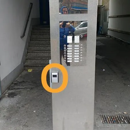 Minitel Apartment