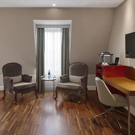 Hotel Titanic Gendarmenmarkt 5*