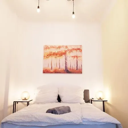 Family Moabit Apartment *