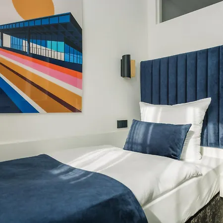 Homaris East Side Hotel 3*