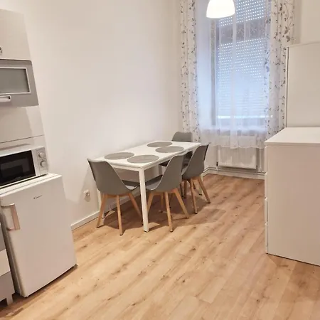 Apartment Family Studio For 4