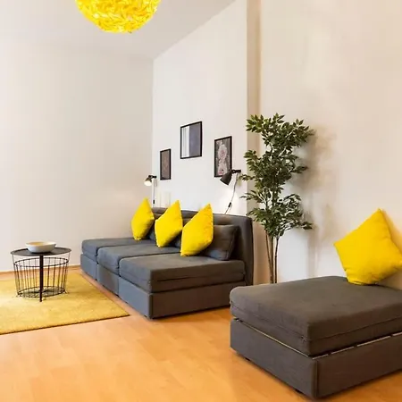 Apartment Spacious Family At Mauerpark Selfcheckin