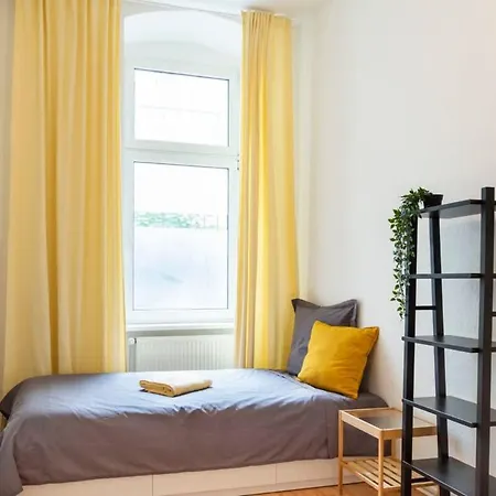 Spacious Family At Mauerpark Selfcheckin Apartment Berlin