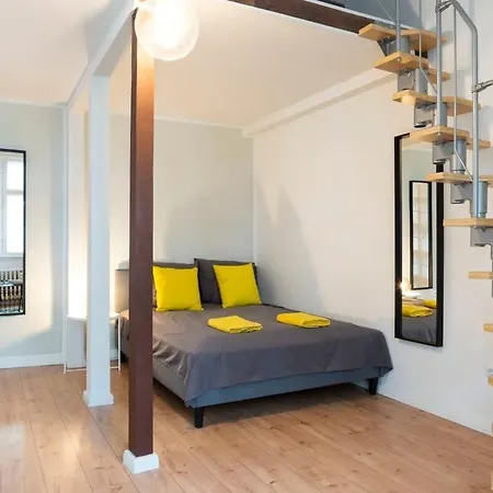 Stylish Loft Selfcheckin Street Parking Apartment Berlin