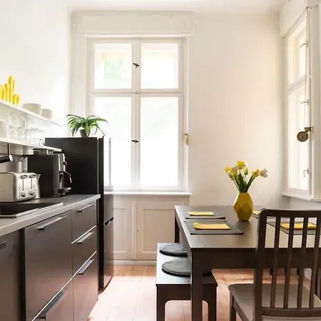 Stylish Loft Selfcheckin Street Parking Apartment Berlin