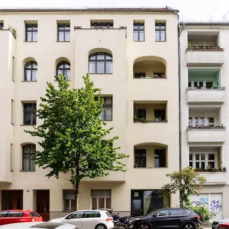 Modern 2 Bedroom In Schoeneberg Apartment