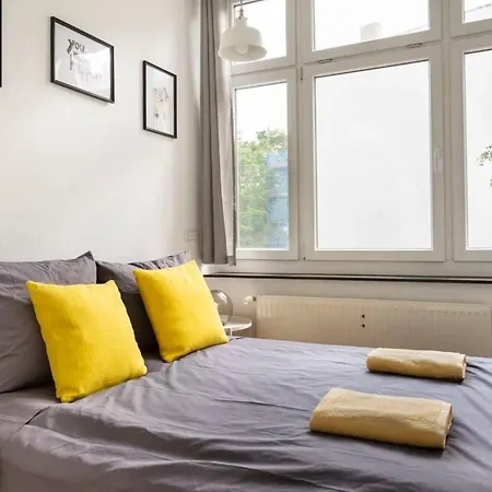 Big Self Checkin Apartment Berlin
