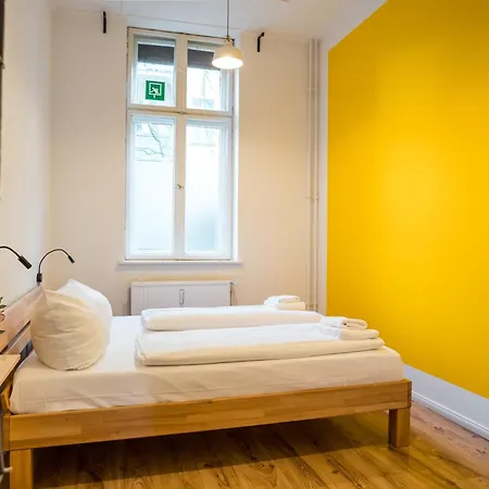 2 Bedroom In Convinient Location *