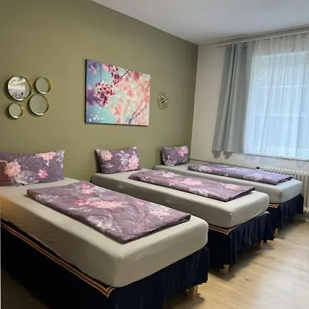 Apartment Choice - Fuer Bis Zu 12 Personen Berlin