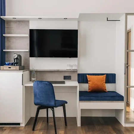 Hotel Homaris East Side