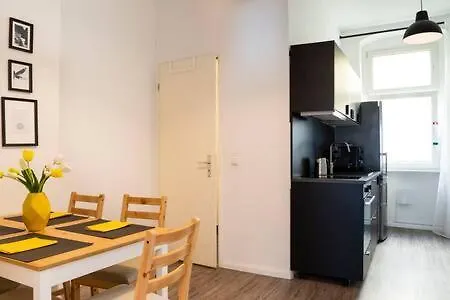 Apartment Cosy Self Checkin Free Street Parking