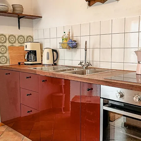 Apartment La Vie En Rose: Elegance And Art Berlin