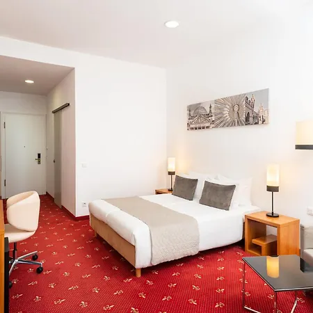 Leonardo Ku'damm Hotell 4*