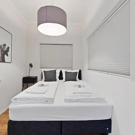 Primeflats - Big Family Schoeneberg Apartment *