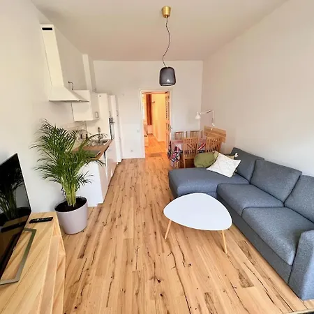 Apartment In Trendy Friedrichshain Berlin