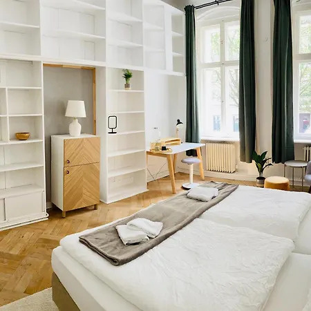 Homestay Serviced Im Herzen Berlin's Berlin