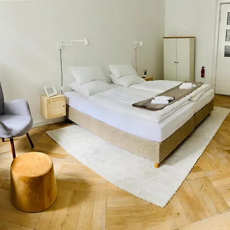 Homestay Serviced Im Herzen Berlin's