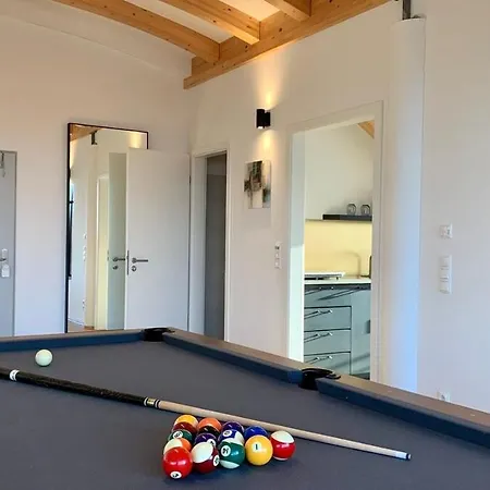 Luxury Penthouse Jacuzzi, Pool Table, Bbq & Desks Hotel