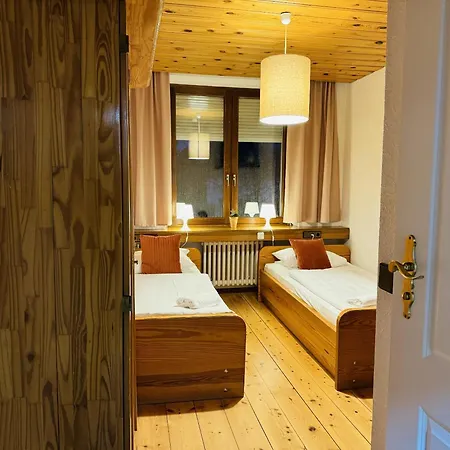Hotel Nest 2*
