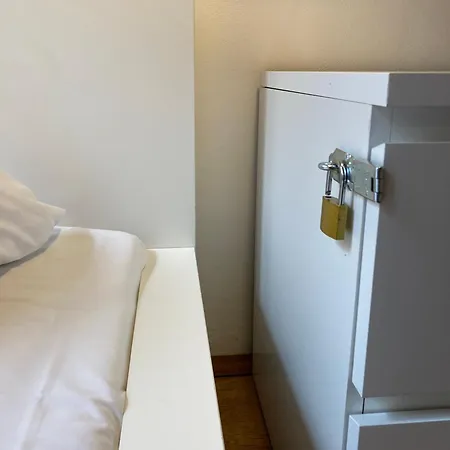 Hostel Minimal No 41 Berlin