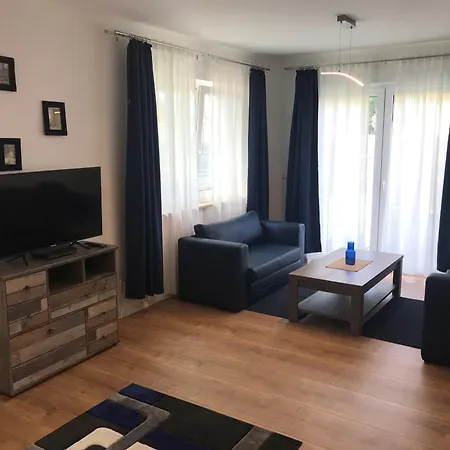 Apartment Schoene Neu Erbaute *