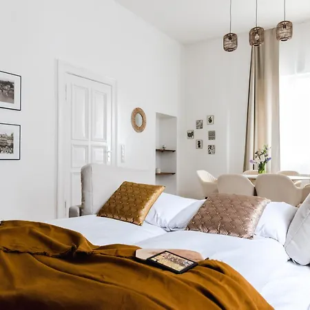 Exklusive Luxus-unterkunft In Mitte: 2 Apartments, 130m², Designer-moebel, Co2 Neutrale Reinigung Apartment Berlin